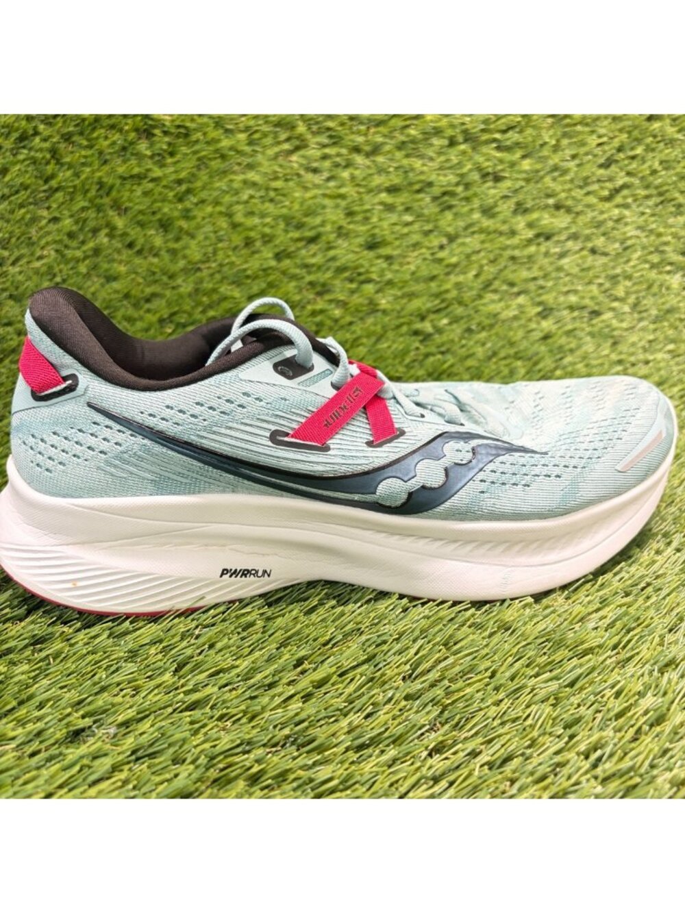 Saucony Guide 16 Womens Size 9 Blue Pink White Athletic Running Shoes Sneakers